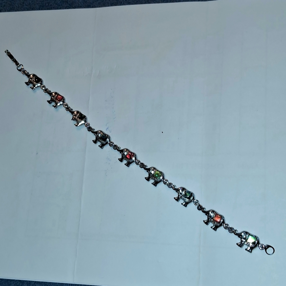 NWOT,Vintage,Colorful,Elephants,Anklet, Approximately 10.5" Long🐘🐘🐘🐘🐘🐘🐘💕